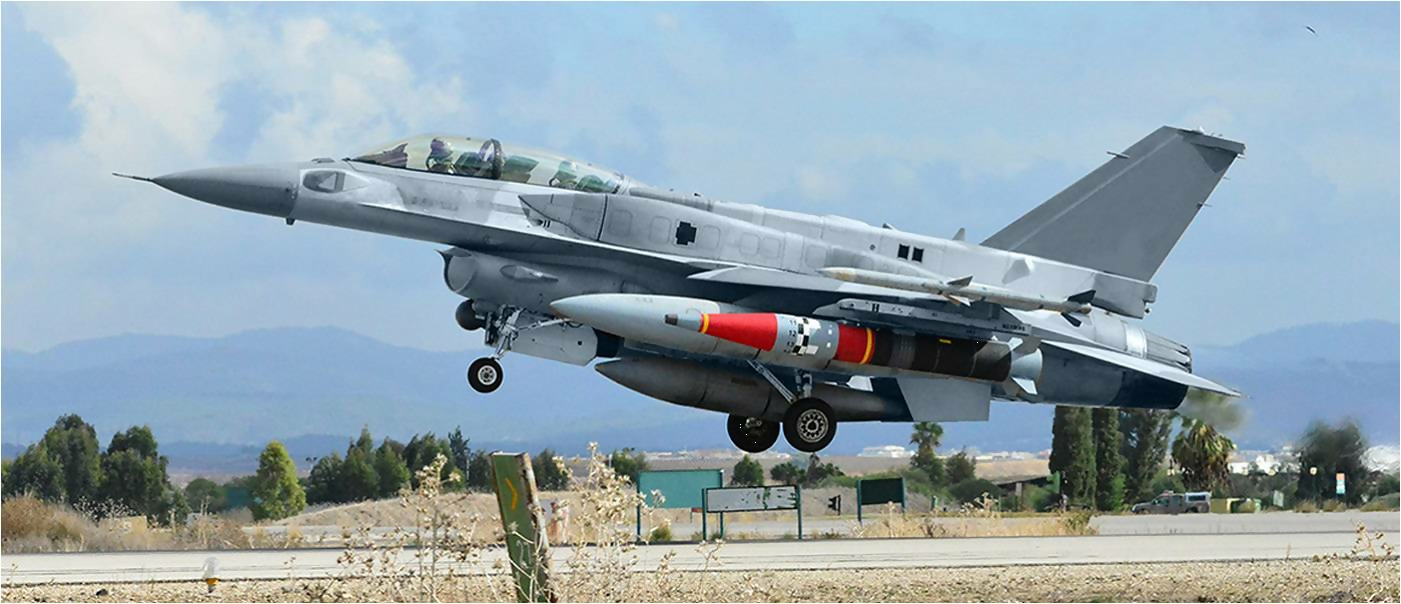 רוקס על גבי מטוס קרב